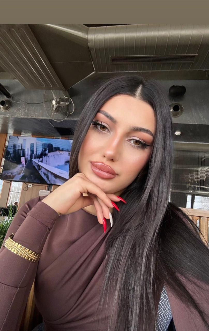 Tavşanlı Sofistike Bayan Escort Aimee